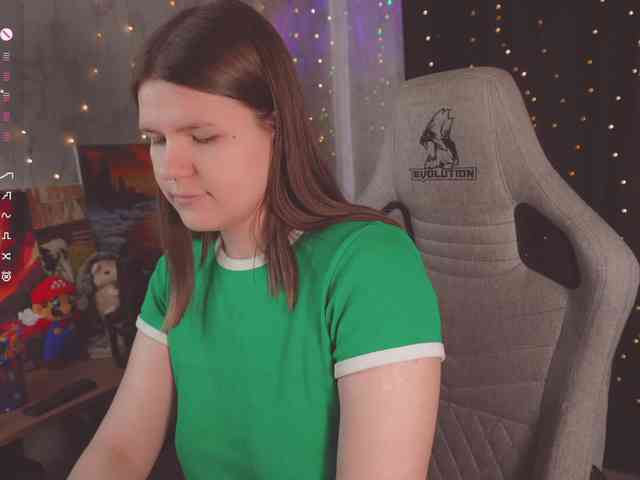 cutesoneckaaa webcam