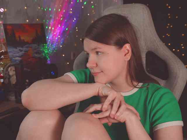 cutesoneckaaa webcam