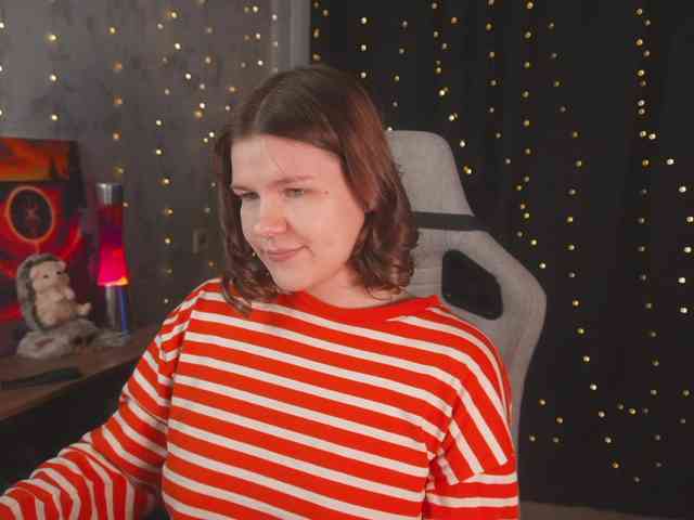 cutesoneckaaa webcam