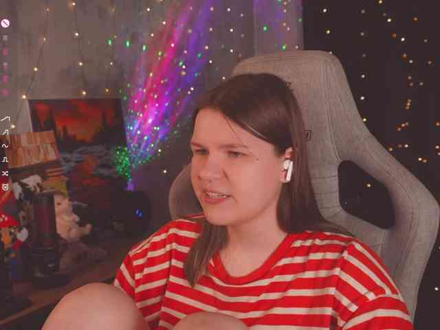 cutesoneckaaa webcam