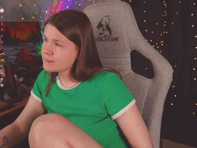 cutesoneckaaa webcam