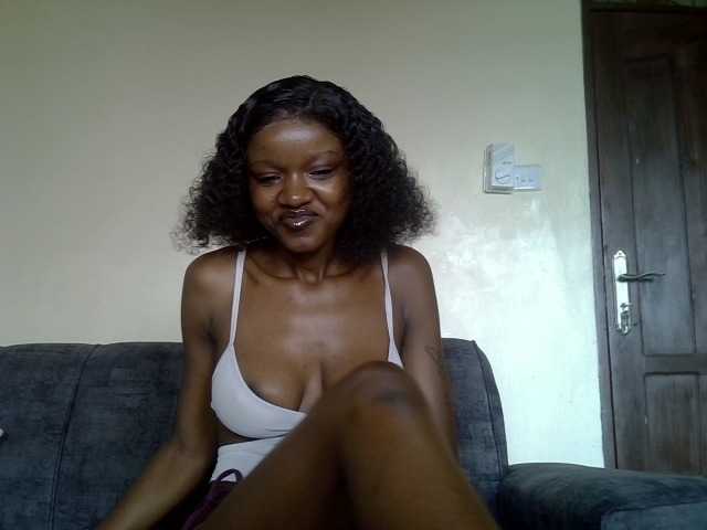 Sleakpetit69 live webcam show