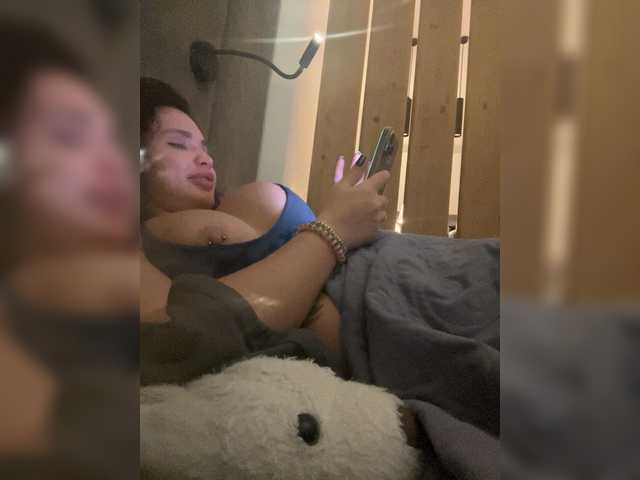 golden-cobra99 live cam on BongaCams
