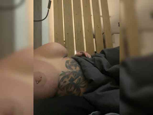 golden-cobra99 webcam