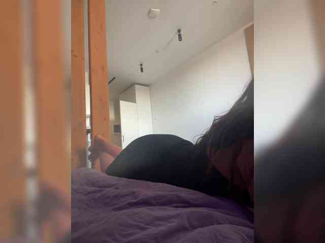 golden-cobra99 webcam