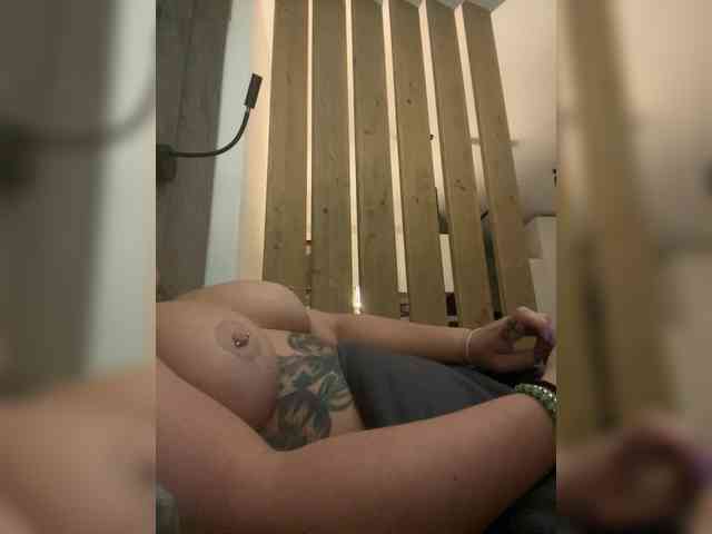 golden-cobra99 webcam