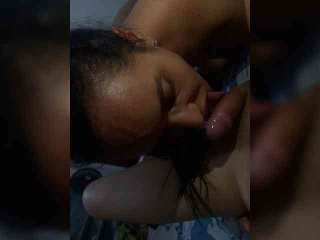 Caneloves webcam