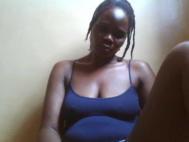 Beexy live cam on BongaCams