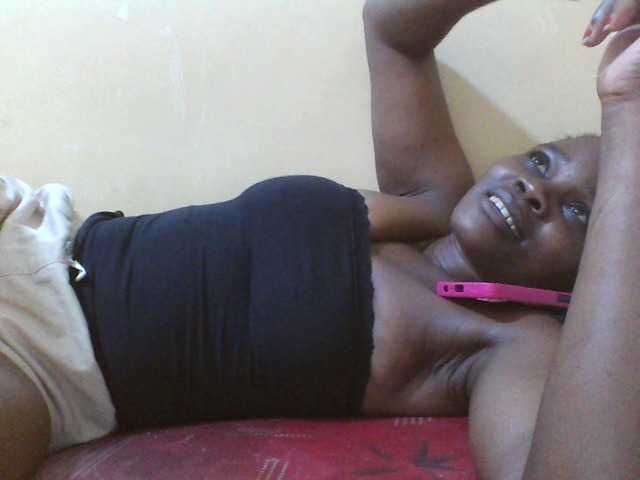 Beexy live cam on BongaCams
