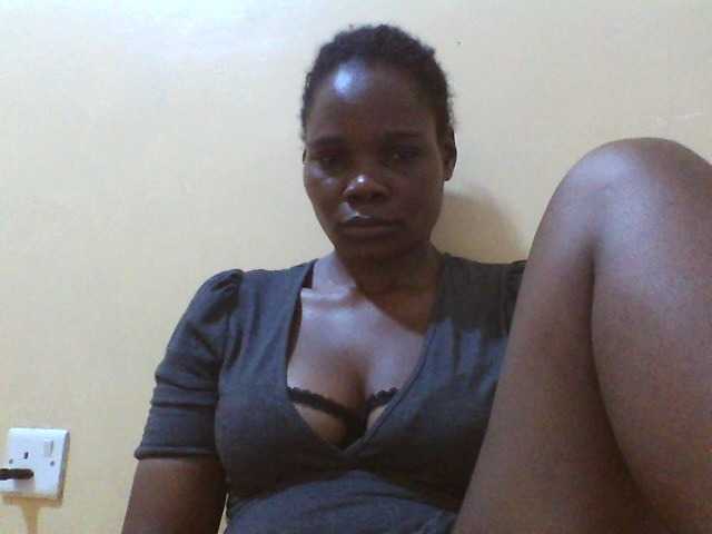 Beexy live cam on BongaCams