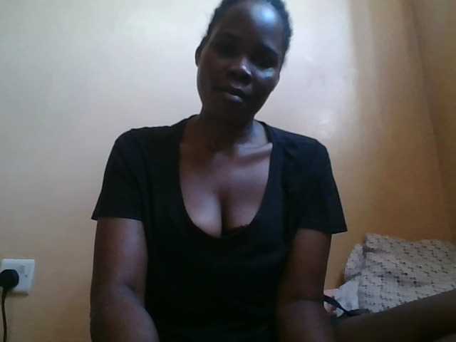 Beexy live cam on BongaCams