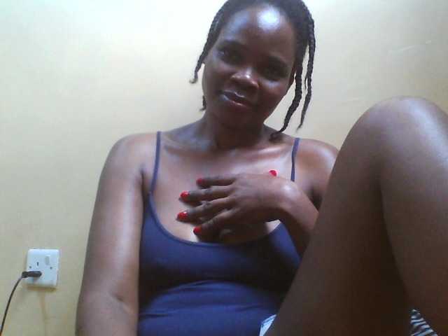 Beexy live cam on BongaCams