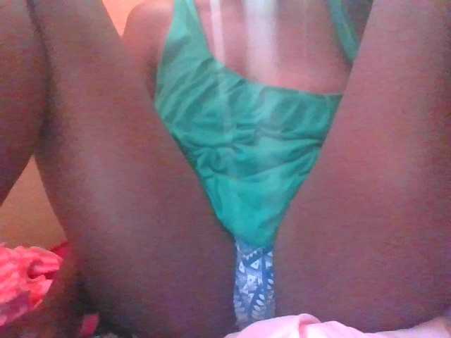 Beexy live cam on BongaCams