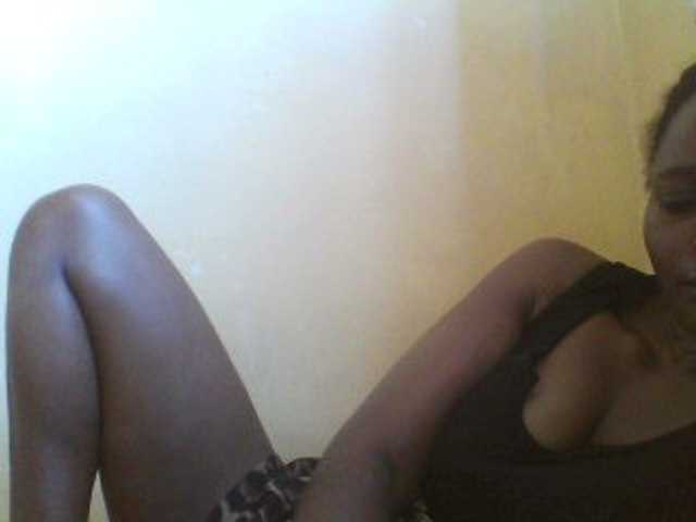 Beexy live cam on BongaCams