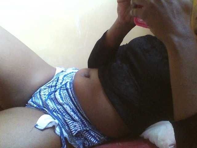 Beexy live cam on BongaCams