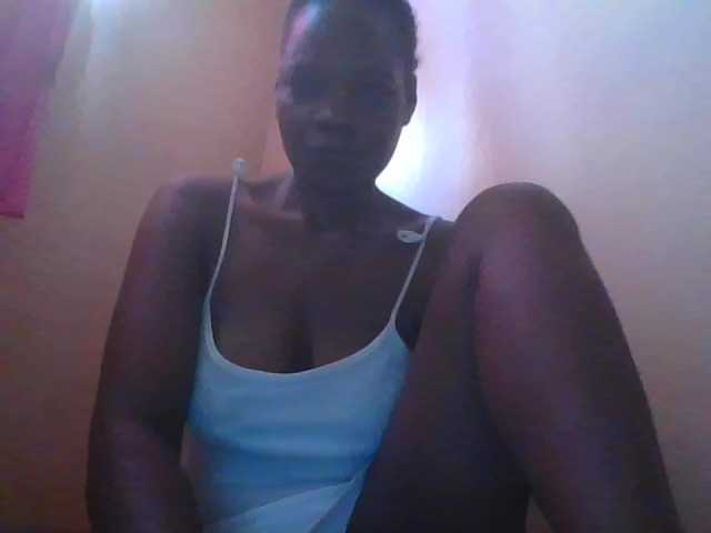 Beexy live cam on BongaCams