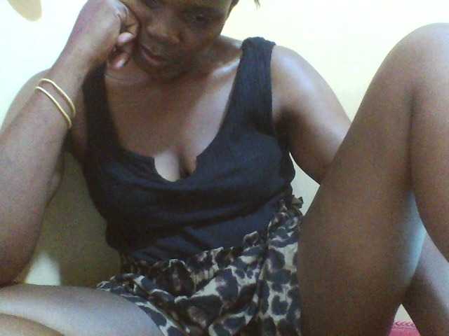 Beexy live cam on BongaCams