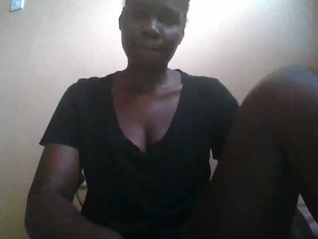 Beexy live cam on BongaCams
