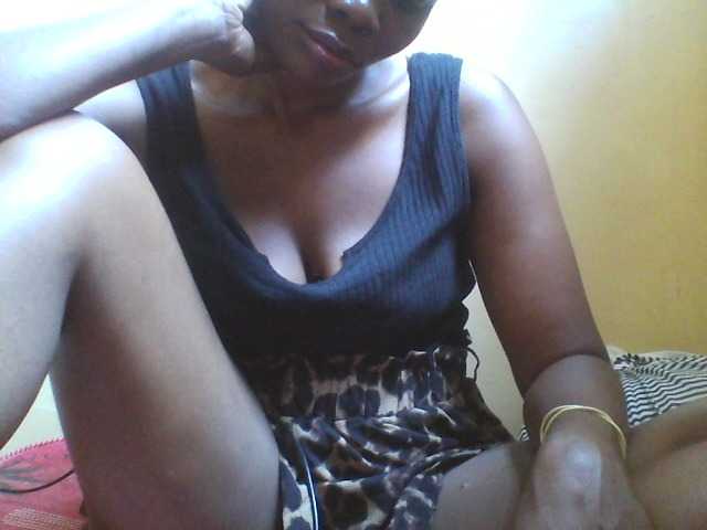 Beexy live cam on BongaCams