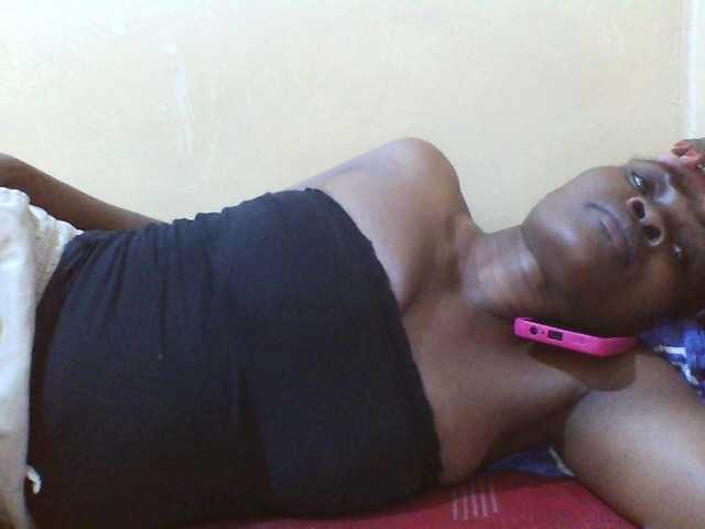 Beexy live cam on BongaCams