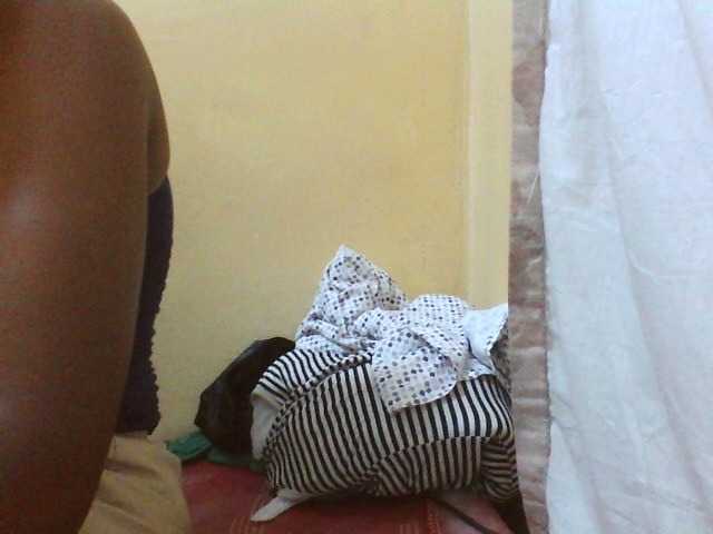 Beexy live cam on BongaCams