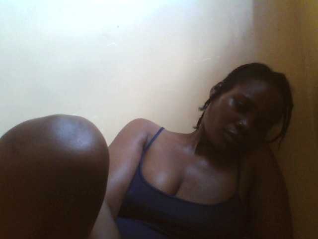 Beexy live cam on BongaCams