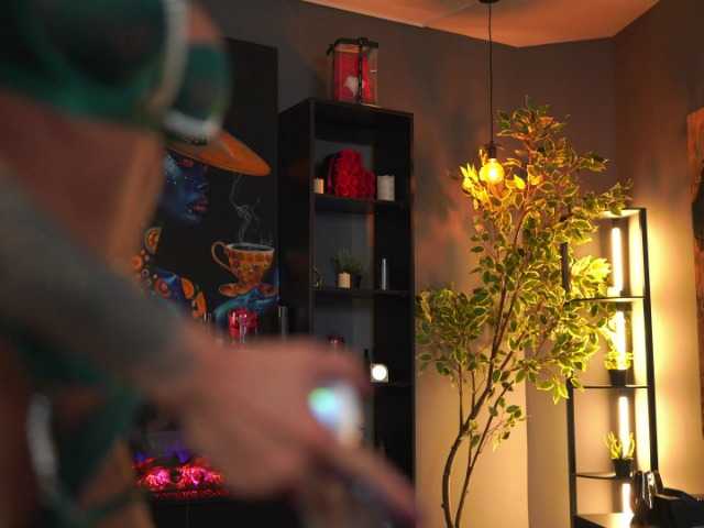 EvelynEvyy live cam on BongaCams