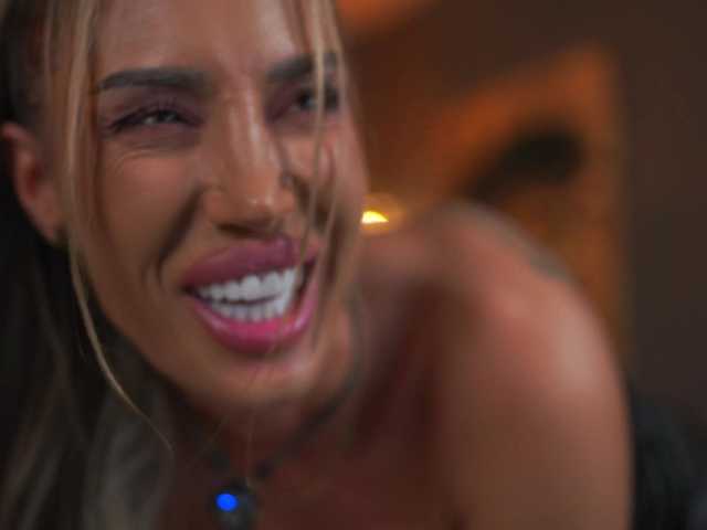 evelynevyy live sex