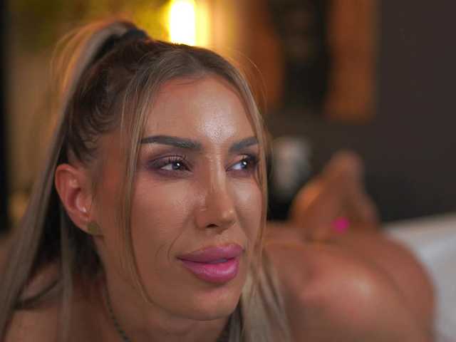 evelynevyy live sex