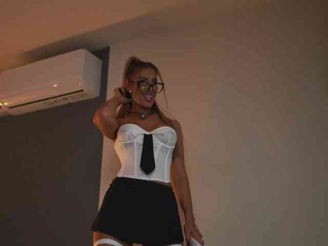 EvelynEvyy