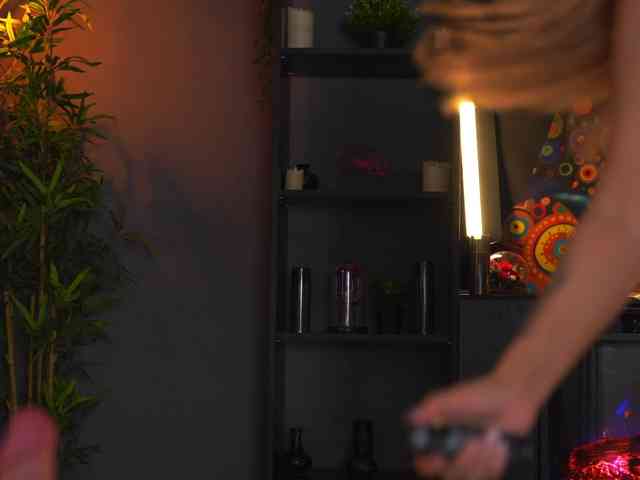 EvelynEvyy webcam