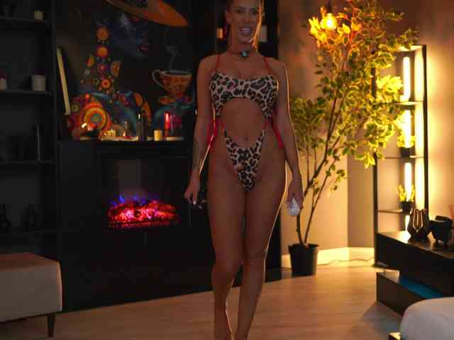 Modella: EvelynEvyy