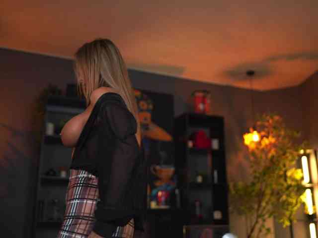 EvelynEvyy