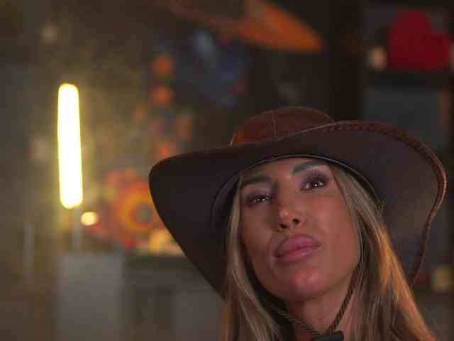 Modella: EvelynEvyy