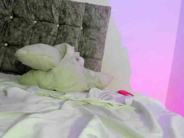 kareena-basu webcam