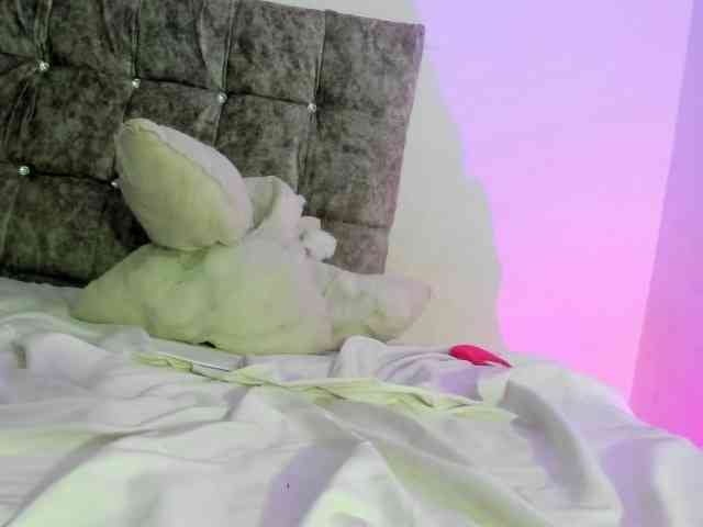 kareena-basu webcam