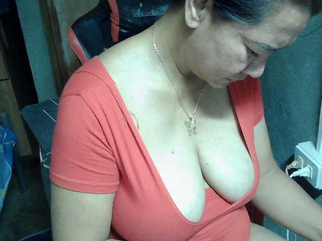 le modèle Prettyann46 est en webcam porno dans un show sur le site bongacams, il possède les tags suivants: Asian,Brunette,Trimmed