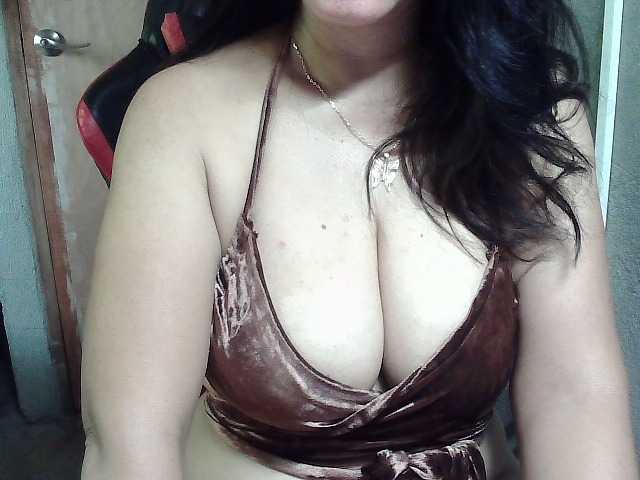 Prettyann46 live cam on BongaCams