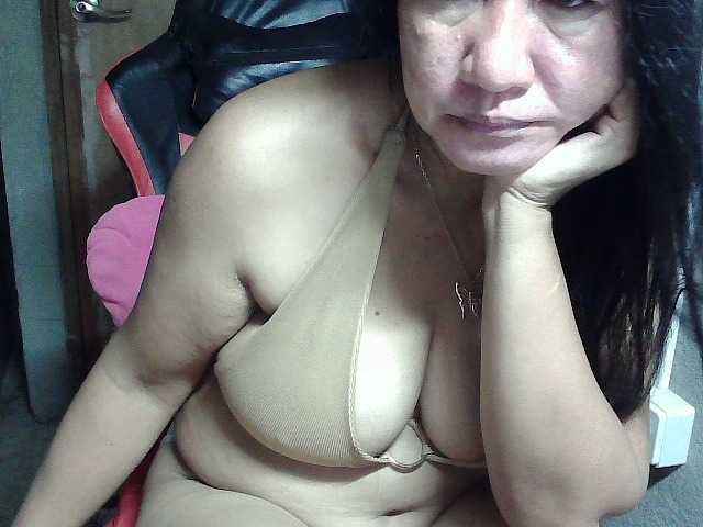 Prettyann46 live cam on BongaCams