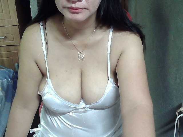 Prettyann46 live cam on BongaCams