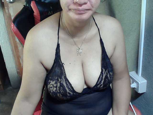 Prettyann46 live webcam show