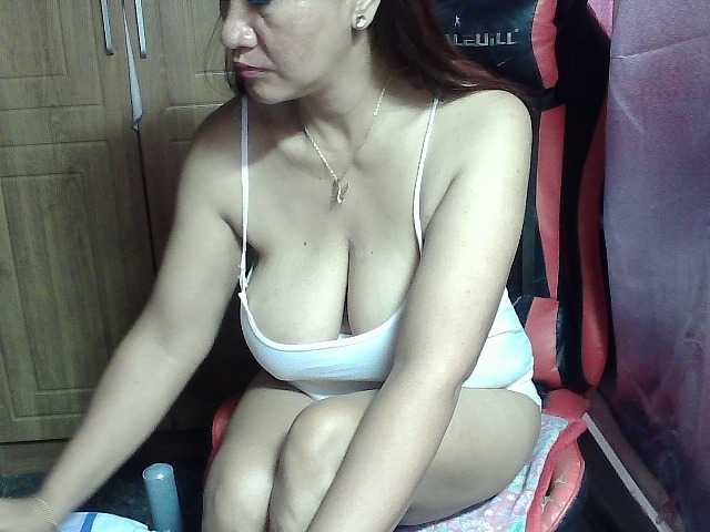 Prettyann46's BongaCams show and profile