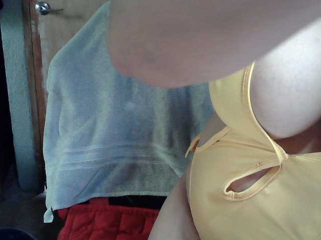 Prettyann46 live cam on BongaCams