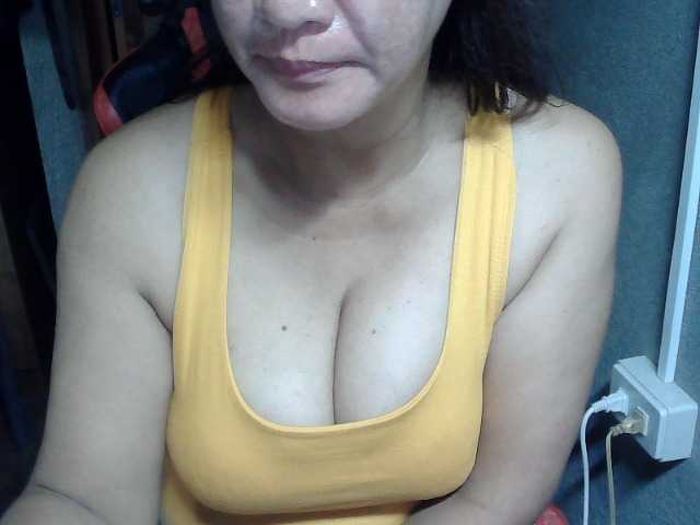 Prettyann46 live cam on BongaCams
