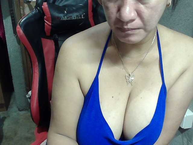 Prettyann46 live cam on BongaCams