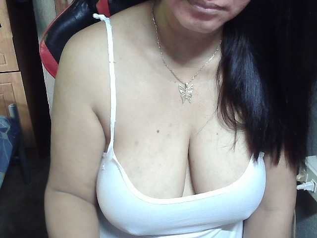 Prettyann46 live cam on BongaCams
