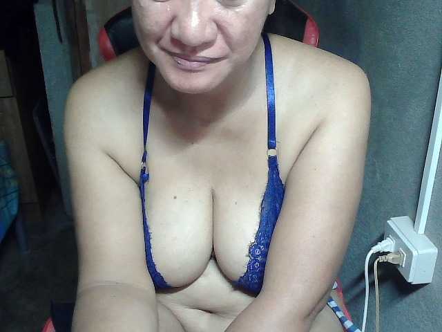 Prettyann46 live cam on BongaCams