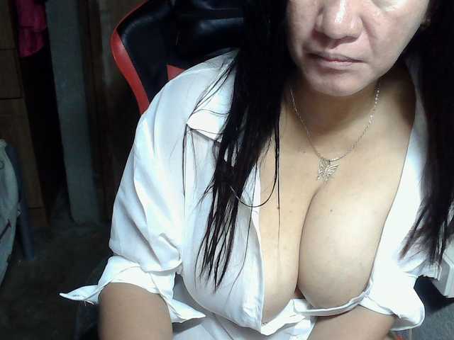 Prettyann46 live webcam show