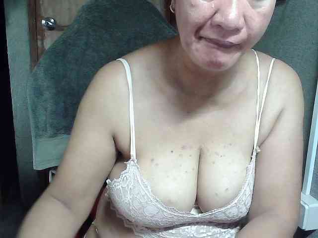 Prettyann46 webcam