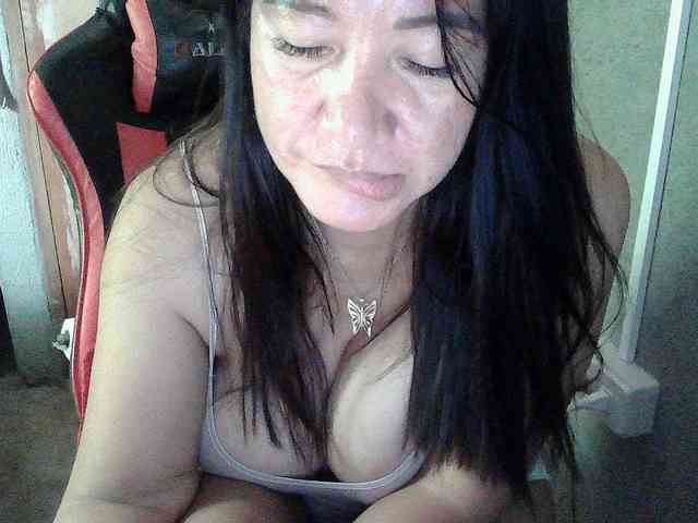 Prettyann46 Live Webcam on BongaCams